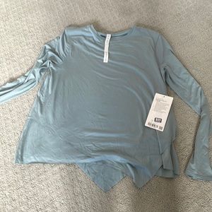 Lululemon long sleeve top